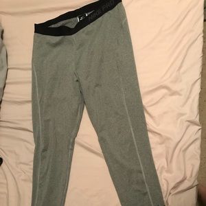 XL Nike Pro leggings
